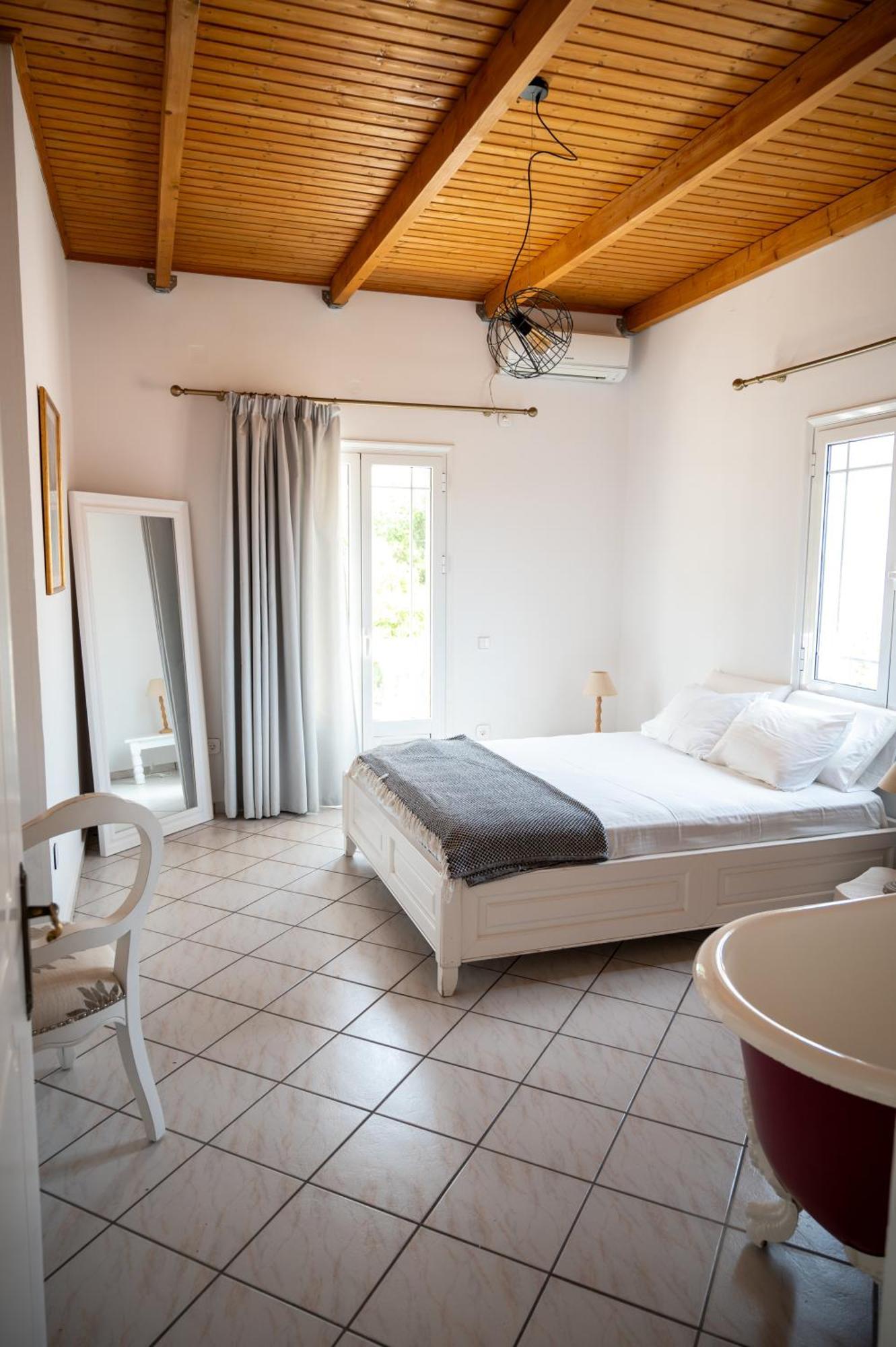 Koukouapartments & Suites Vathy  Eksteriør billede